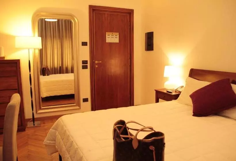 Hotel St. Peter  Six Rooms & Suites