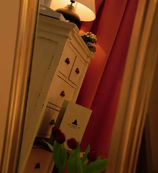 Hotel St. Peter  Six Rooms & Suites