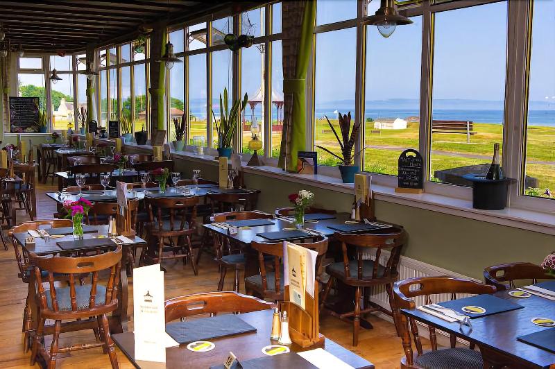 בית מלון כפרי The Bandstand