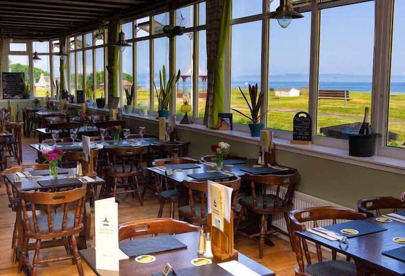 בית מלון כפרי The Bandstand