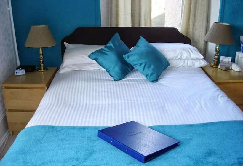 בית מלון כפרי The Bandstand