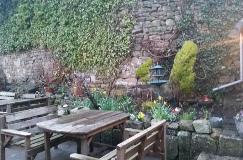 هتل The Old Well Inn