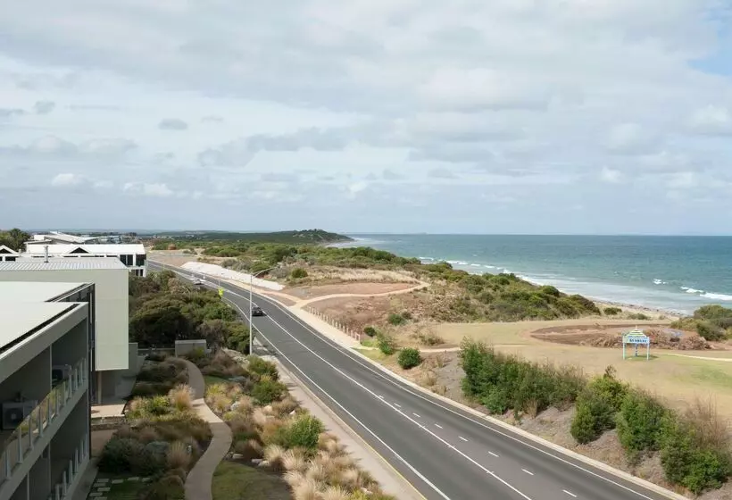 Отель Wyndham Resort Torquay