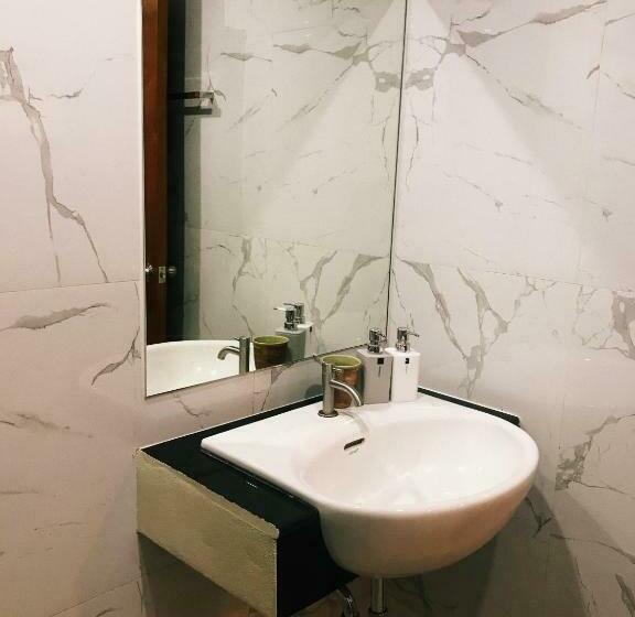 בית מלון כפרי Sj Miracle