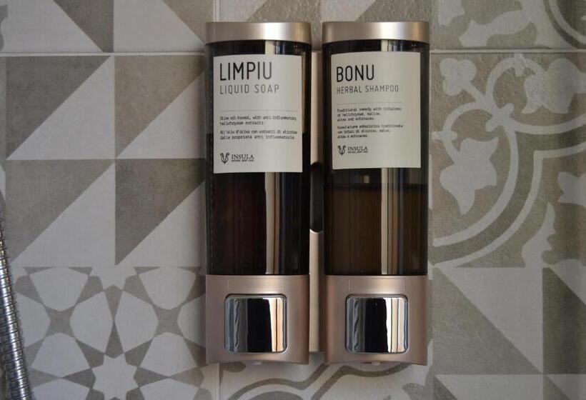 Nuscos Bed And Breakfast