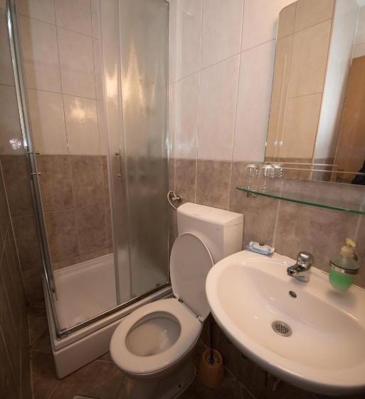 پانسیون Lafodija