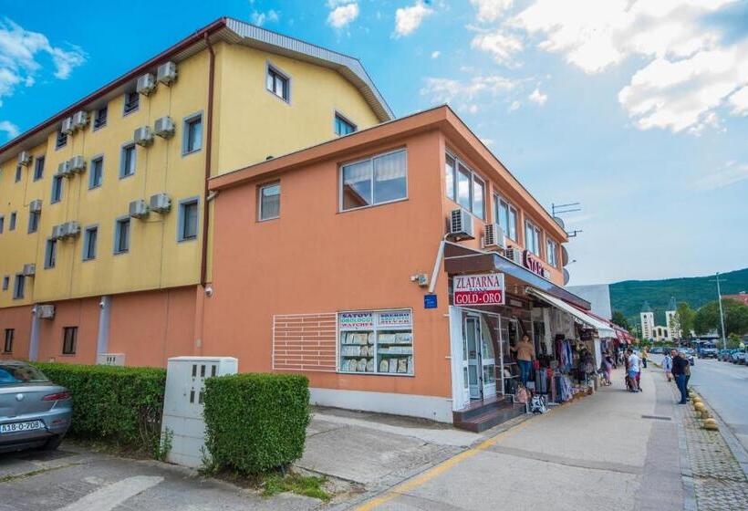 پانسیون Lafodija