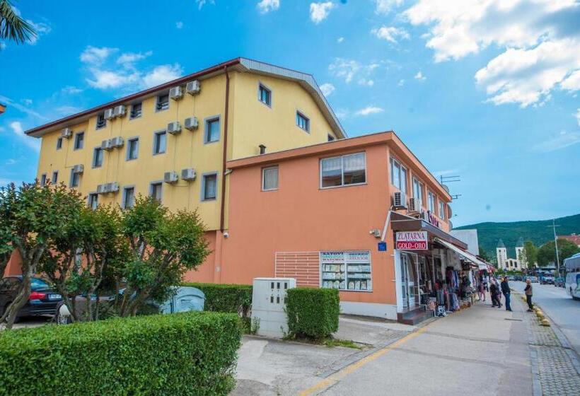 پانسیون Lafodija