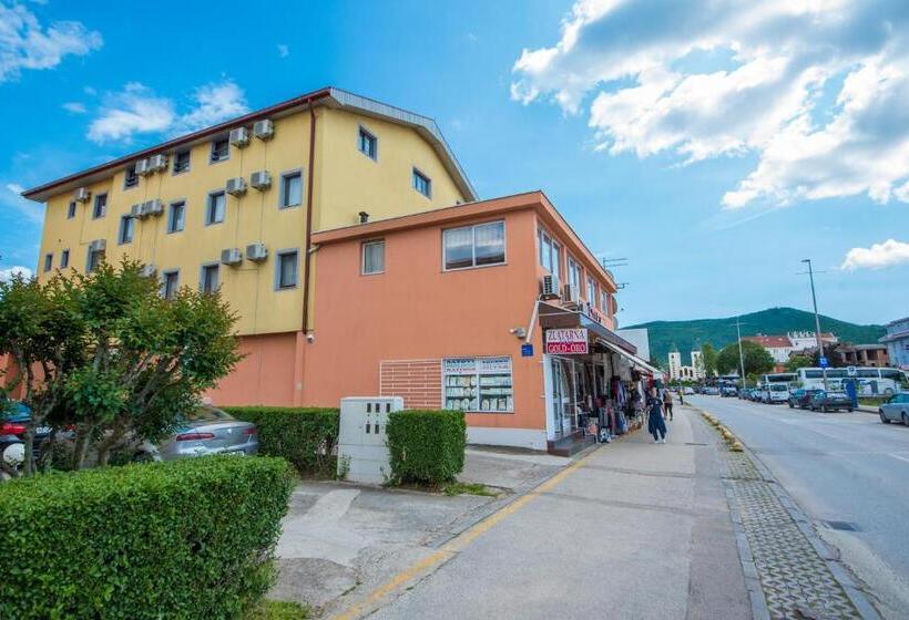 پانسیون Lafodija