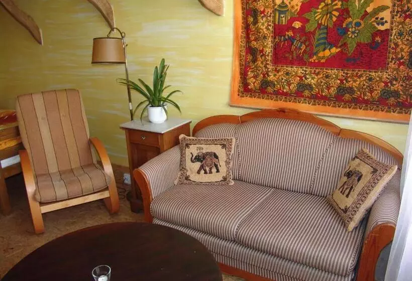 Artharmony Pension & Hostel