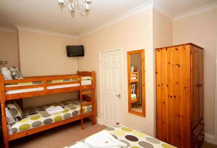Cunard Guest House