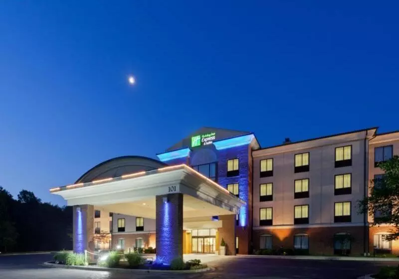 Holiday Inn Express Hotel & Suites North East, An Ihg