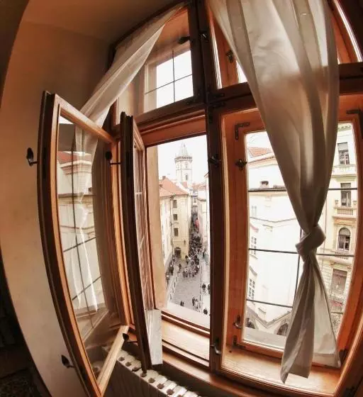 Hostel Homer Old Town Square