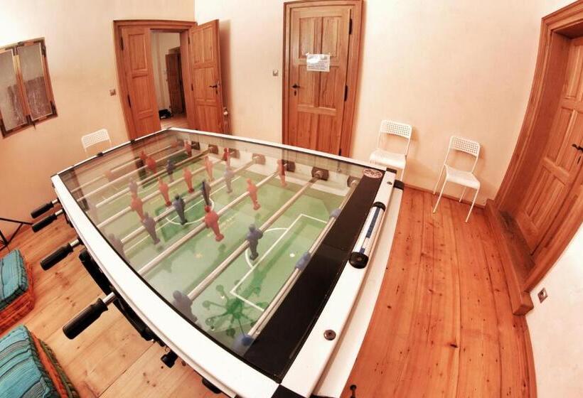 Hostel Homer Old Town Square