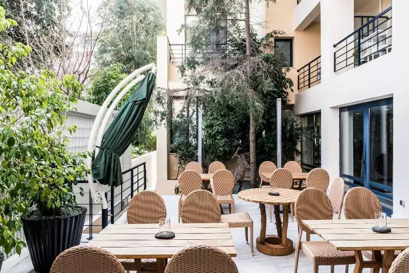 فندق Avra City Boutique