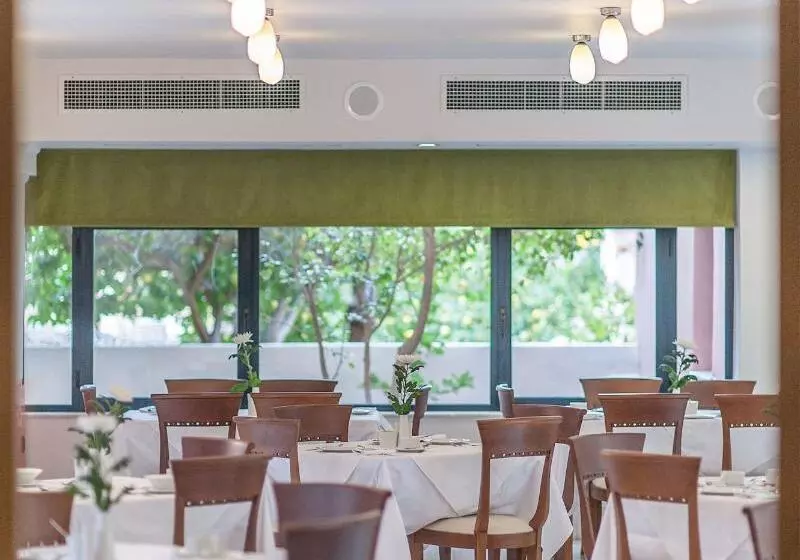 فندق Avra City Boutique