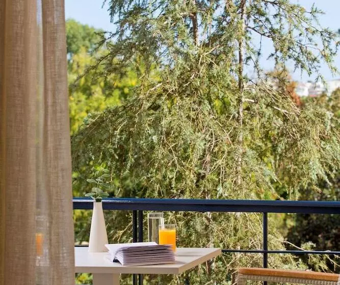 فندق Avra City Boutique