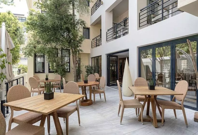 فندق Avra City Boutique