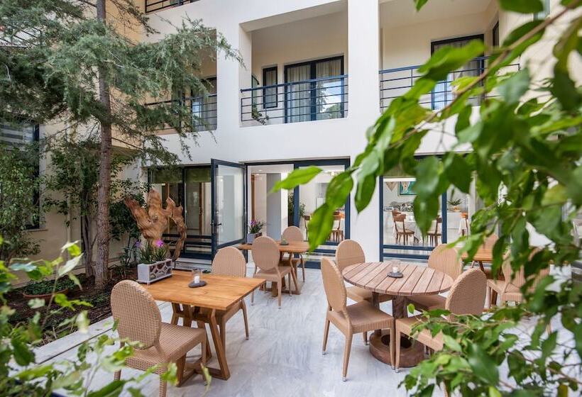 هتل Avra City Boutique