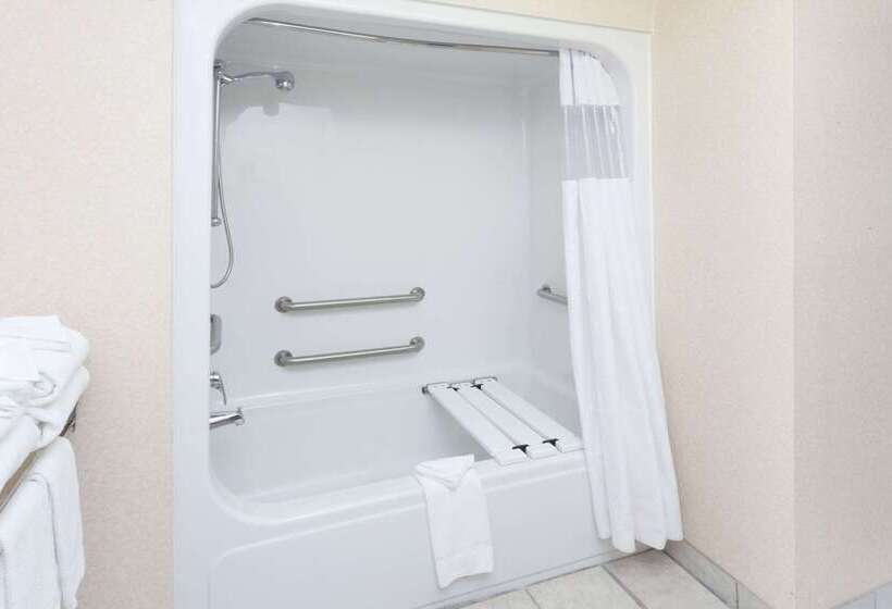 فندق Baymont By Wyndham New Buffalo