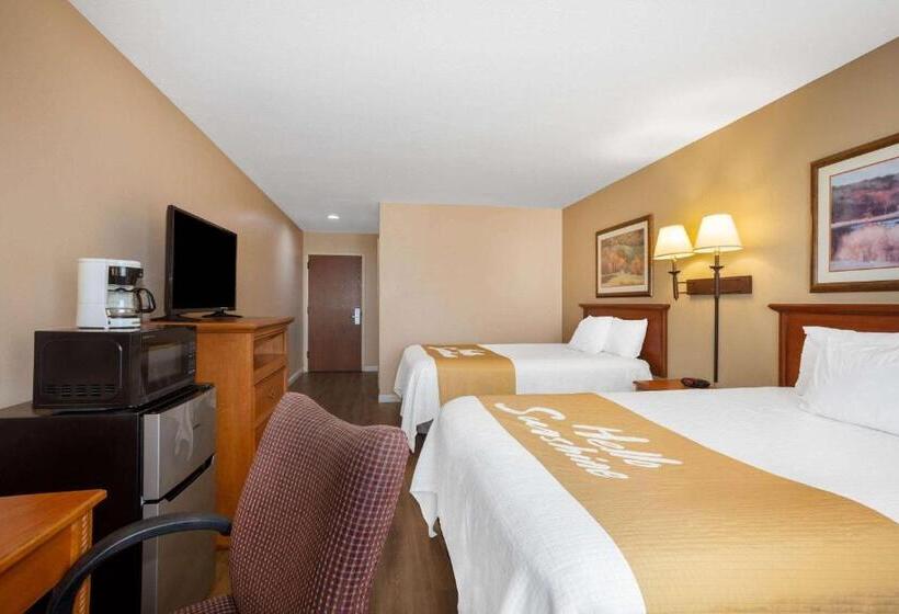 فندق Days Inn & Suites By Wyndham Cuba