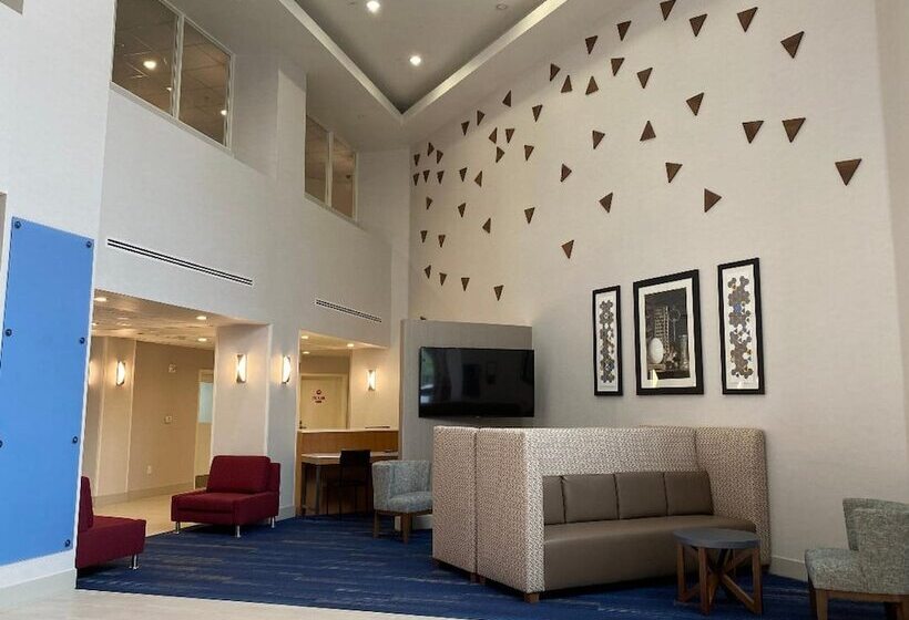 호텔 Holiday Inn Express & Suites Beaumont Oak Valley, An Ihg