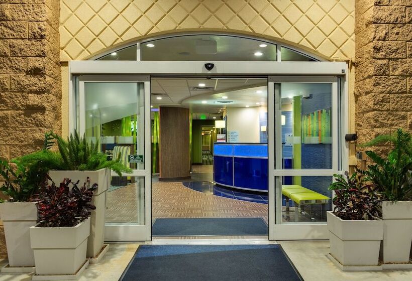 酒店 Holiday Inn Express Suites Plant City By Ihg