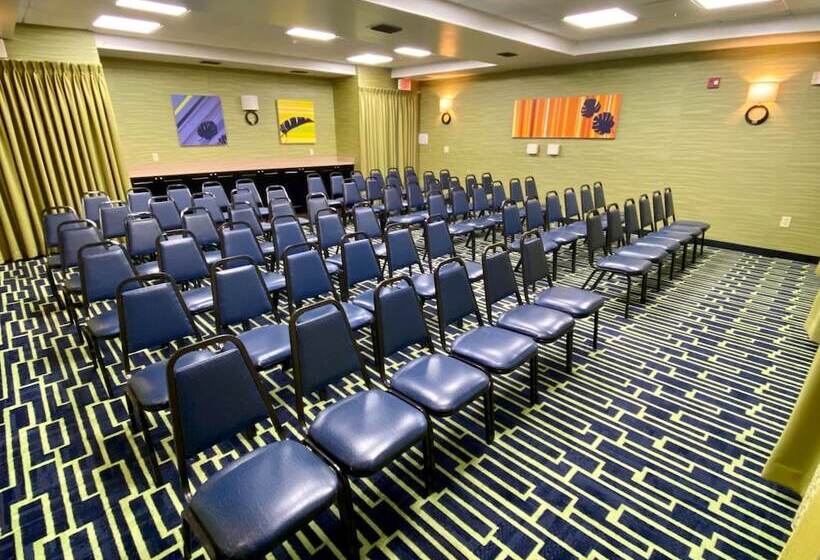 酒店 Holiday Inn Express Suites Plant City By Ihg