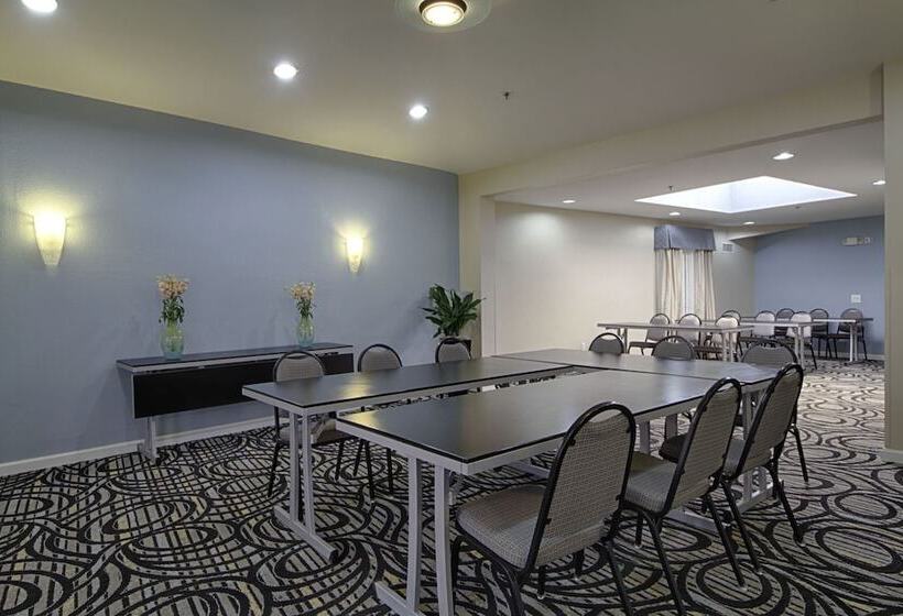 Holiday Inn Express Hotel & Suites Solana Beach Del Mar, An Ihg