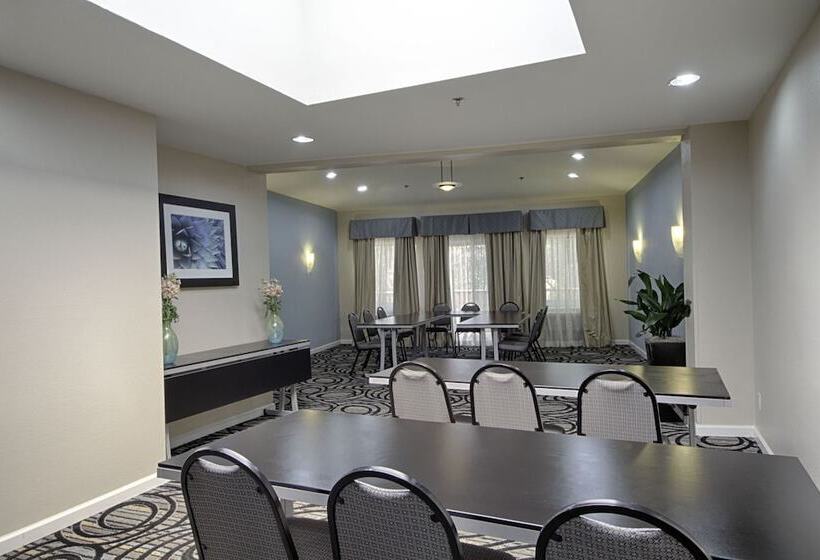 Holiday Inn Express Hotel & Suites Solana Beach Del Mar, An Ihg