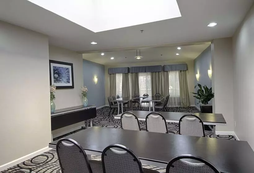 Holiday Inn Express Hotel & Suites Solana Beach Del Mar, An Ihg