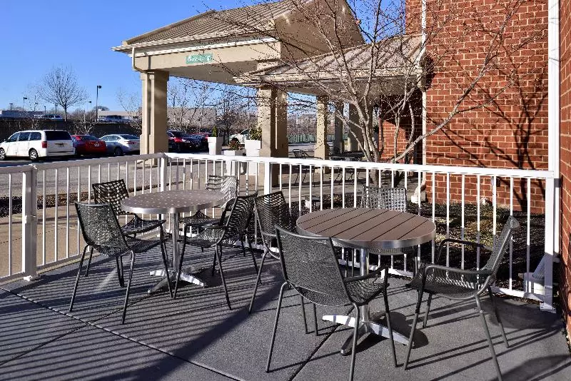 Holiday Inn Express Hotel & Suites St. Louis West O Fallon, An Ihg