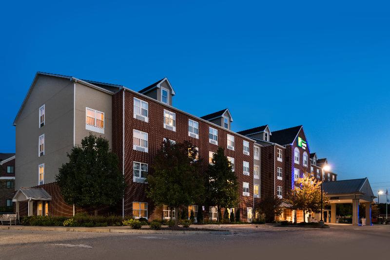 Holiday Inn Express Hotel & Suites St. Louis West O Fallon, An Ihg