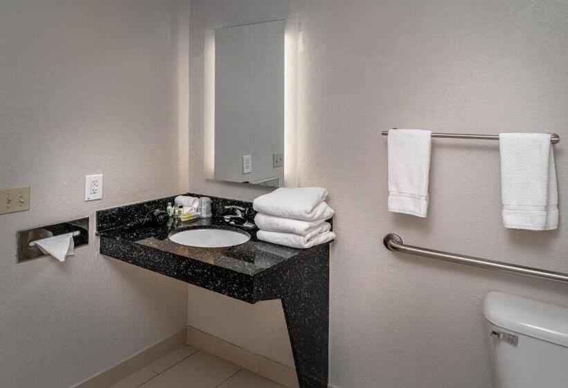 בית מלון כפרי Holiday Inn Express And Suites Pikeville, An Ihg