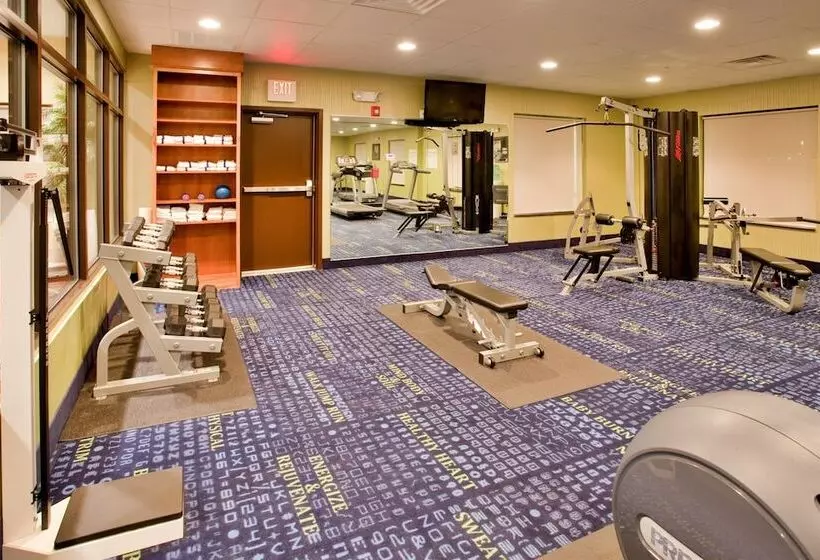 Holiday Inn Express Hotel And Suites Saint Robert, An Ihg