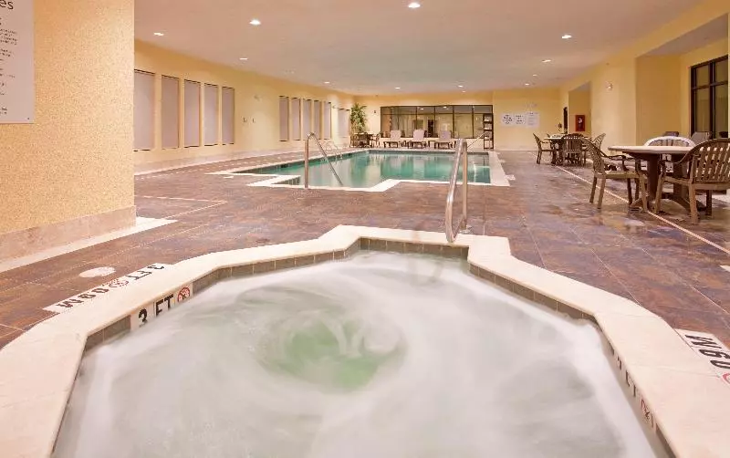 Holiday Inn Express Hotel And Suites Saint Robert, An Ihg