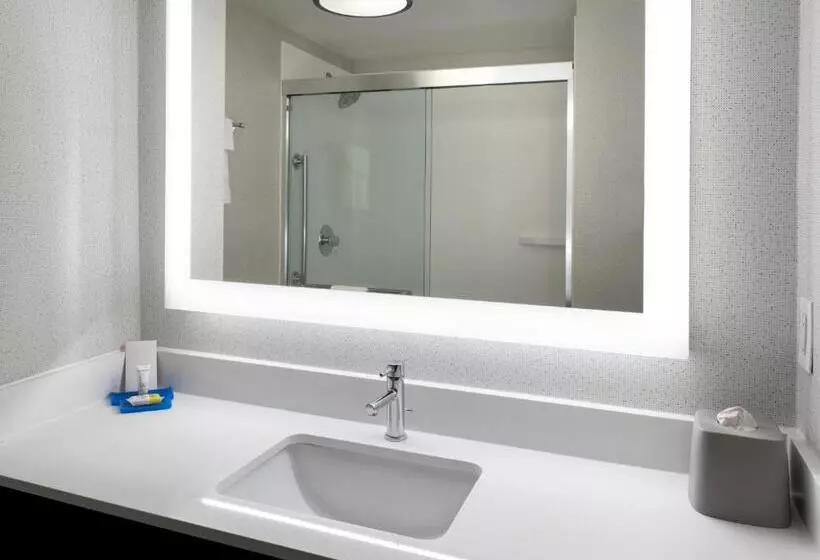 בית מלון כפרי Holiday Inn Express Great Barrington, An Ihg