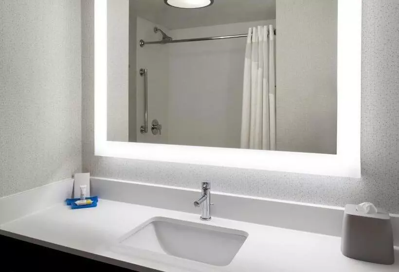 בית מלון כפרי Holiday Inn Express Great Barrington, An Ihg