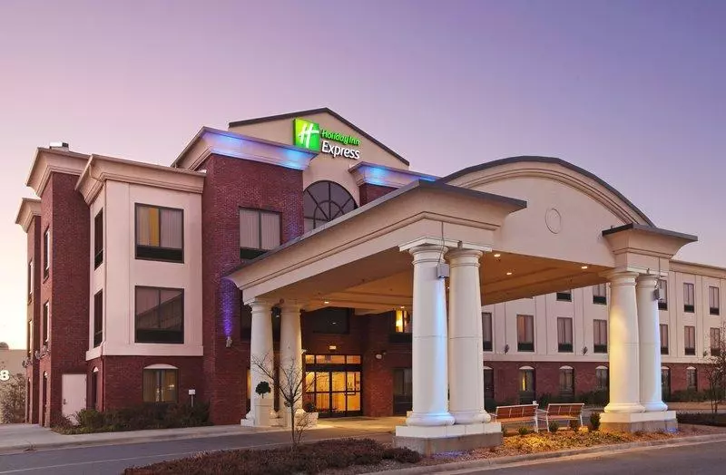 ホテル Holiday Inn Express & Suites Pine Bluff/pines Mall, An Ihg