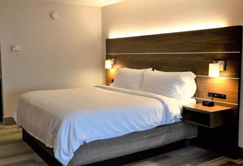 Отель Holiday Inn Express, An Ihg