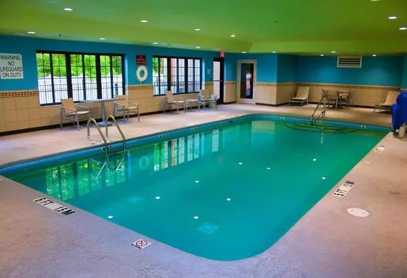 Отель Holiday Inn Express, An Ihg