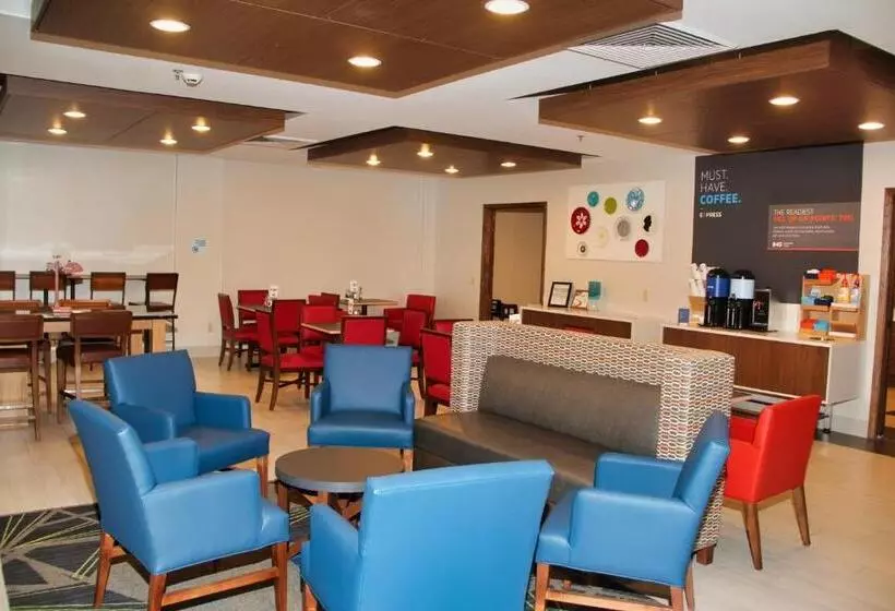 Отель Holiday Inn Express, An Ihg