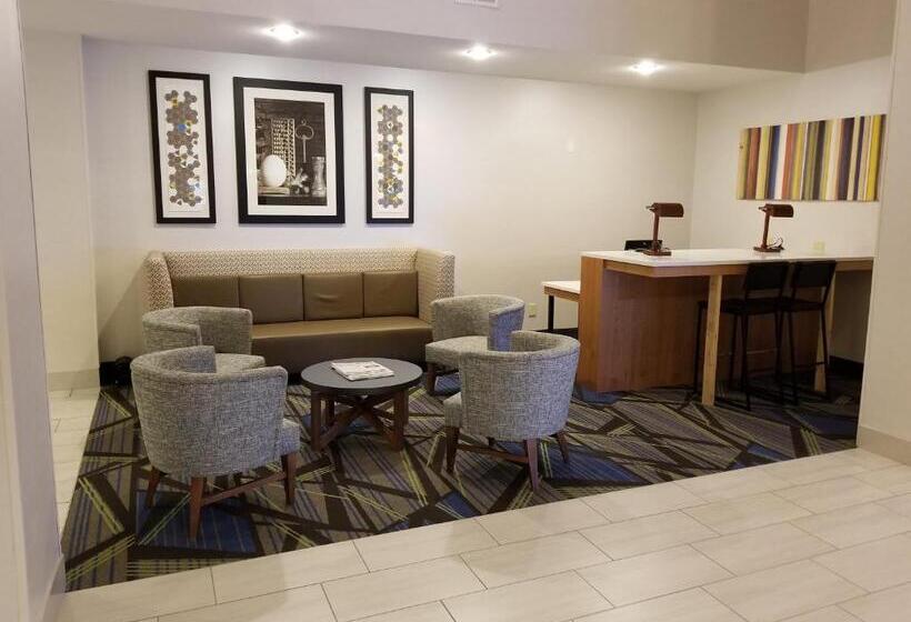 בית מלון כפרי Holiday Inn Express, An Ihg