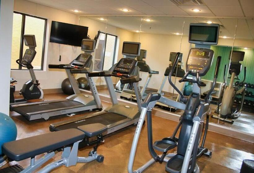 בית מלון כפרי Holiday Inn Express, An Ihg