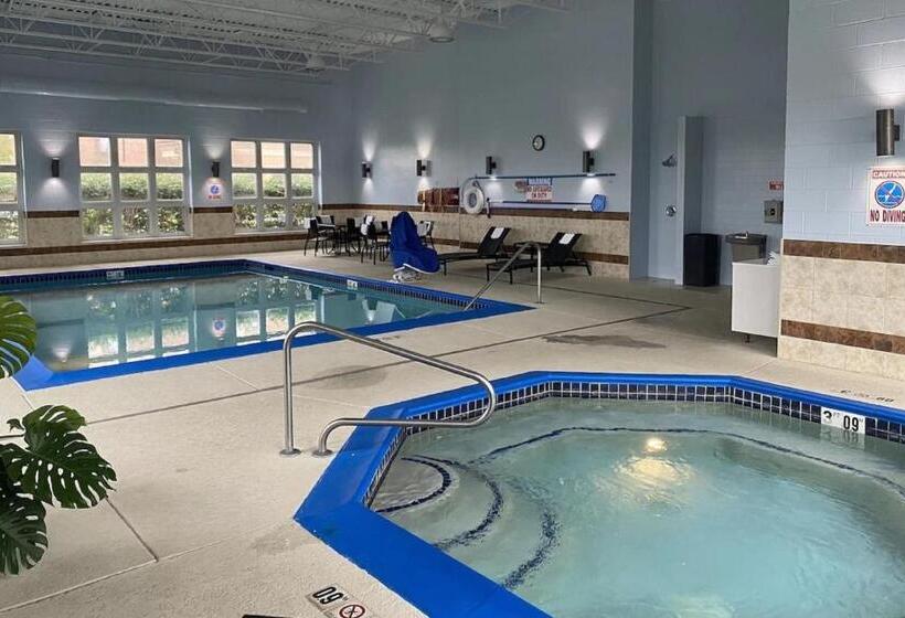 فندق Holiday Inn Express Wixom, An Ihg