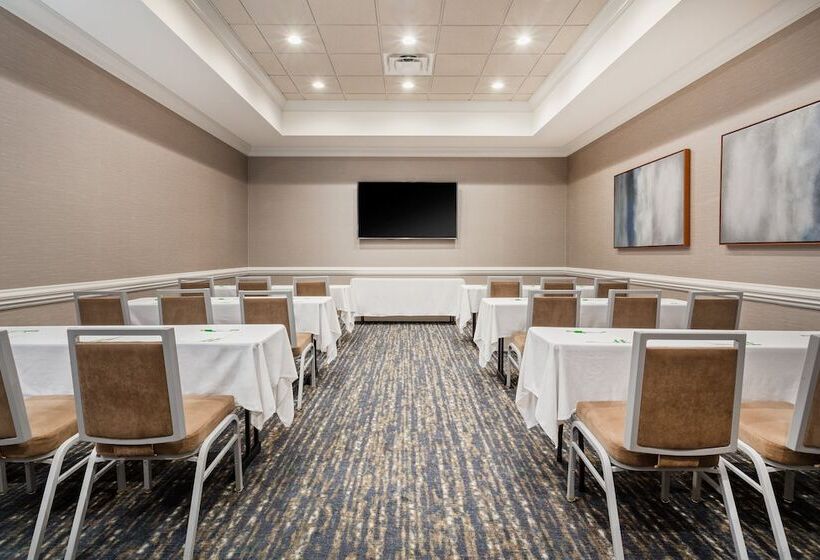 Отель Holiday Inn Valdosta Conference Center, An Ihg