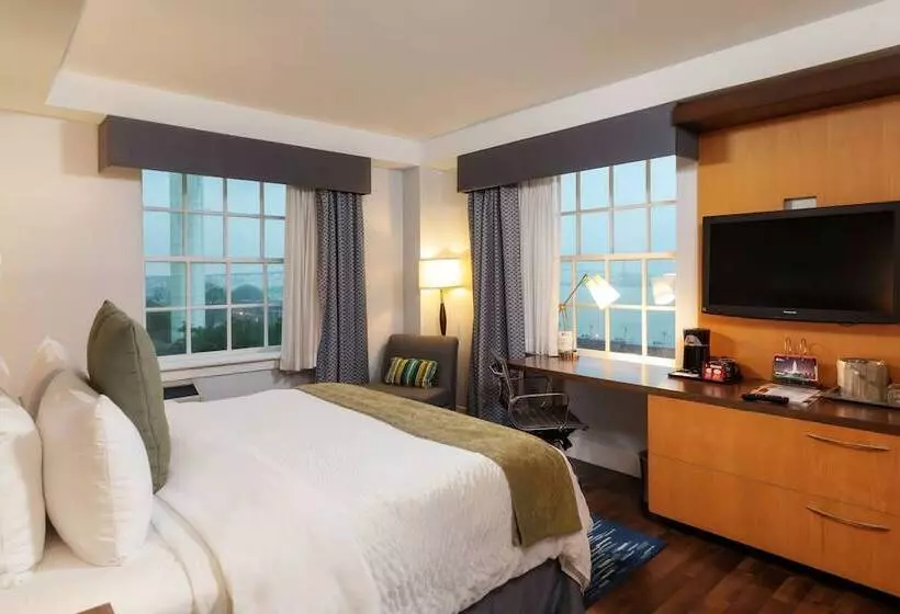 Hotel Indigo Baton Rouge Downtown, An Ihg