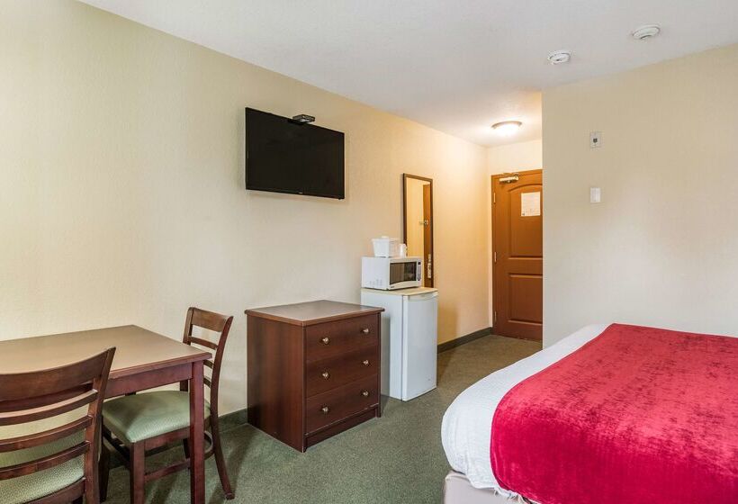 فندق Knights Inn Orillia