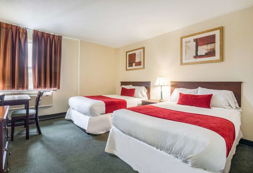 فندق Knights Inn Orillia