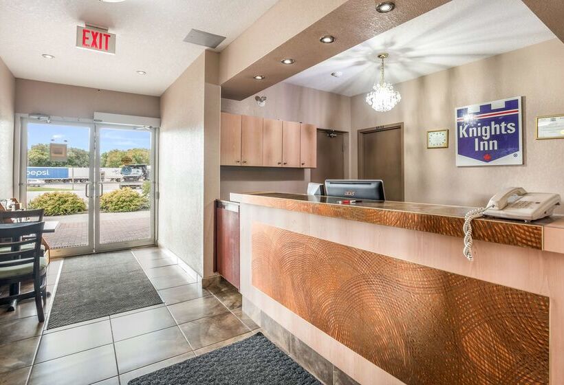 فندق Knights Inn Orillia